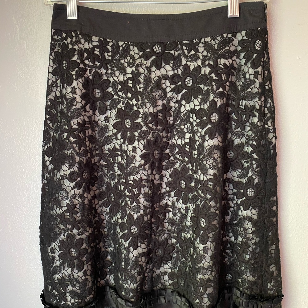 Black and withe skirt